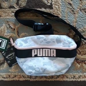 2x*Host Pick*Puma Rhythm fanny pack
